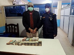 दोहोरो नागरिता लिएका  गोपाल र बच्चा सोनारको सुन तस्करीको नालिबेली