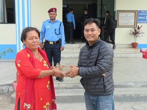 ६ लाख रुपैयाका अटो चालक सिंह