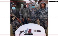 सशस्त्र प्रहरीद्धारा हथियार सहित मोहम्द प्रकाउ