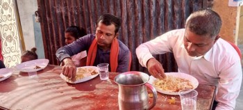 कुम्हालटोलमा नि शुल्क भोजन