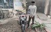 पर्सा प्रहरीद्धारा मोटरसाईकल चोरी गर्ने मोहमद प्रकाउ