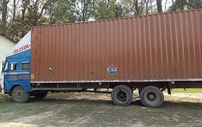 पर्सा प्रहरीद्धारा ट्रक नियन्त्रण