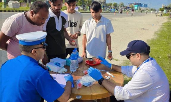 पर्सा टा्रफिकद्धारा गण्डकमा लापसे चेकजाँच
