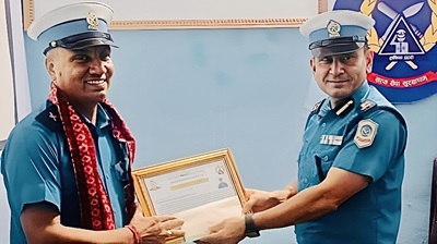 उत्कृष्ट प्रहरी घोषित भए , टा्रफिक प्रहरी निरीक्षक भट्ट