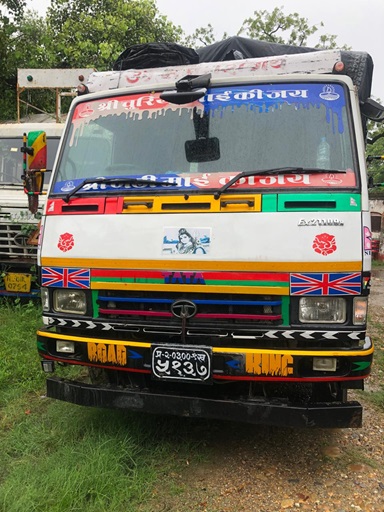 मालवाहक ट्रक नियन्त्रण