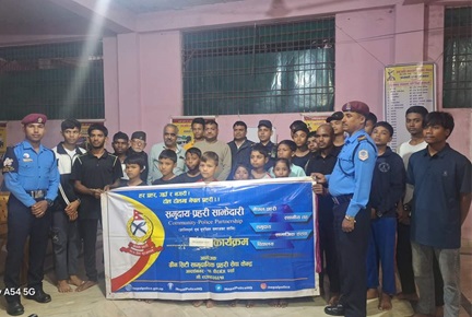 बालदिवसको अवसरमा मिठाई बितरण