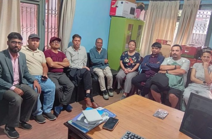 नागरिक दैनिकको मुलगेटमा पत्रकारको धर्ना