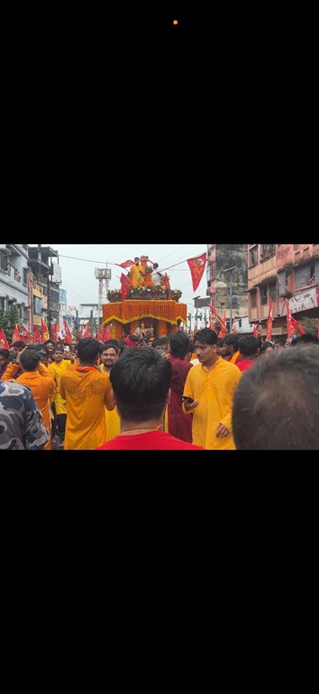 गहमाईको  रथयात्रामा जय माता दि, नारा गुन्जियो  १० हजारभन्दा बढी भक्तजन सहभागी