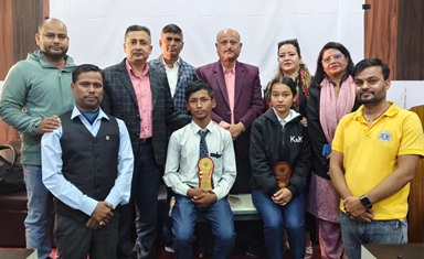 वाद विवाद प्रतियोगीता सम्पन्न