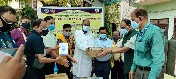 महानगरपालिकाद्धारा  नारायणी अस्पताललाई एकथान भेण्टिलेटर प्रदान